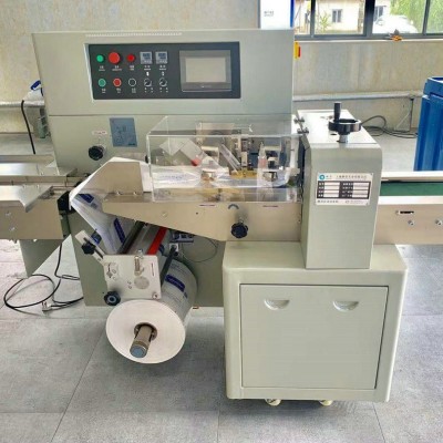 销售香肠巧克力枕式包装机 蛋糕挂面枕式包装机 食品枕式包装机