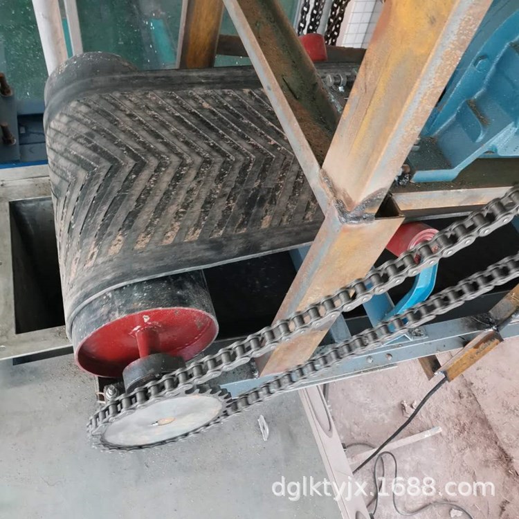 21a2dfaf70cf497bfae87ea5f4f085